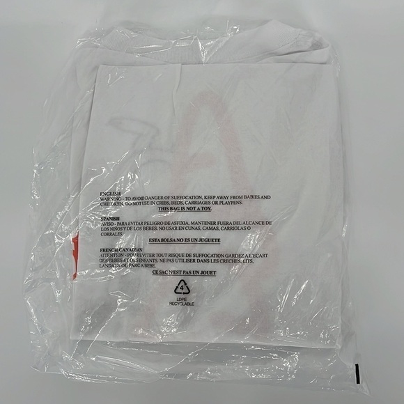 VeeFriends x Carrots Tee Large Gary Vee T-Shirt Anwar Collab White Sz Large NEW! - Picture 4 of 5